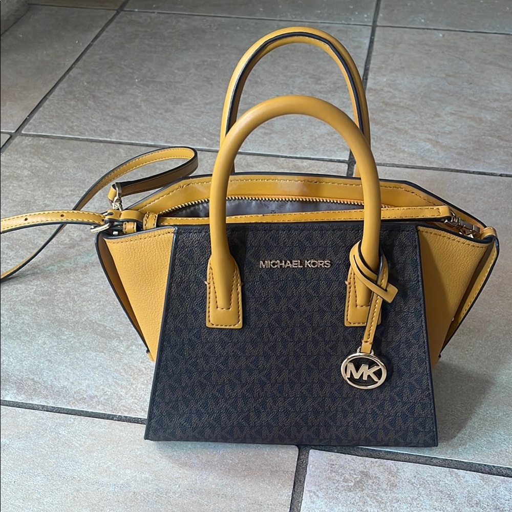 Michael Kors Yellow and Black Satchel with Structured Design

(Price Firm)